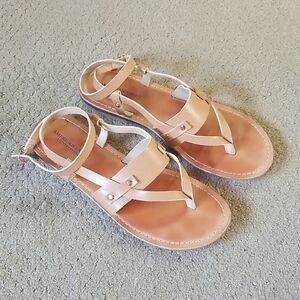 American Eagle Tan Strappy Sandals